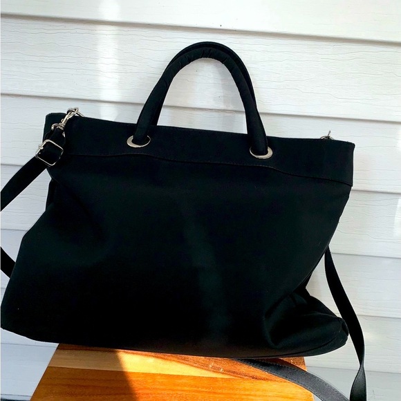 Women’s Dark Academia Donna Karan Black Tote Bag with Sleek Design - Picture 3 of 6